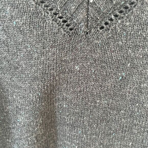 Woolrich Grey Wool Blend Speckled Knit Crochet Detail Vneck Sweater - Picture 4 of 9
